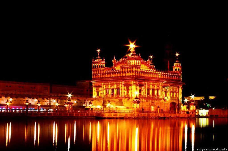 Golden Temple (Sri Harmandir Sahib) Tour Package